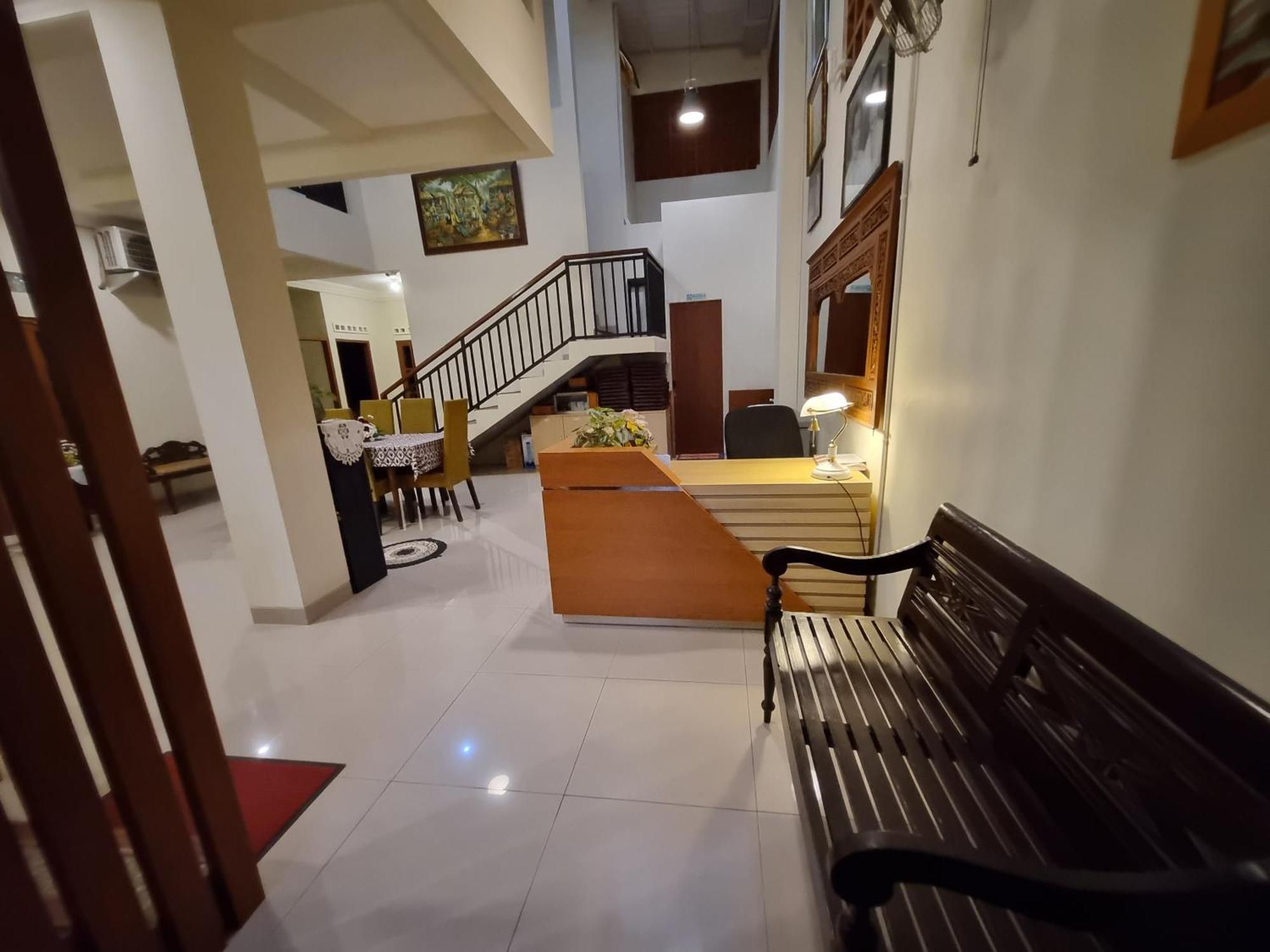 Omah Nayan Hotel Maguwo