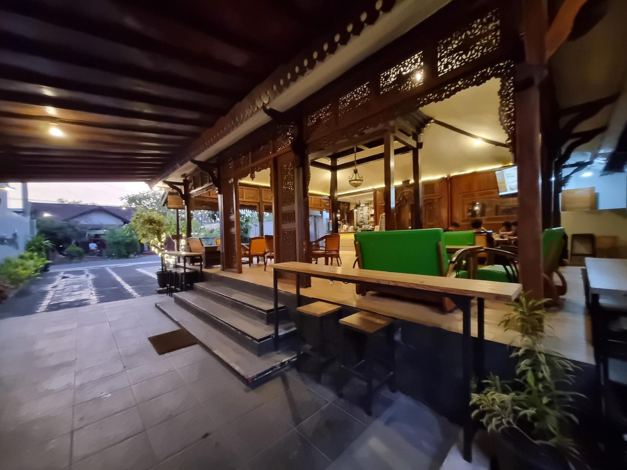 Omah Nayan Hotel